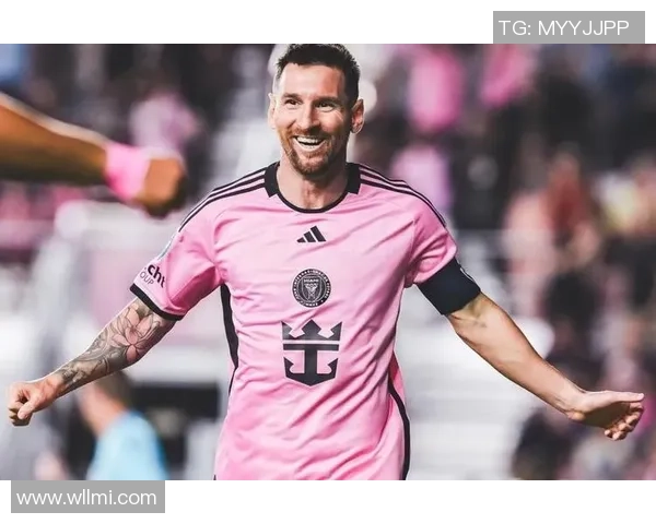 足球界斜眼球星的成长之路与他背后的传奇故事